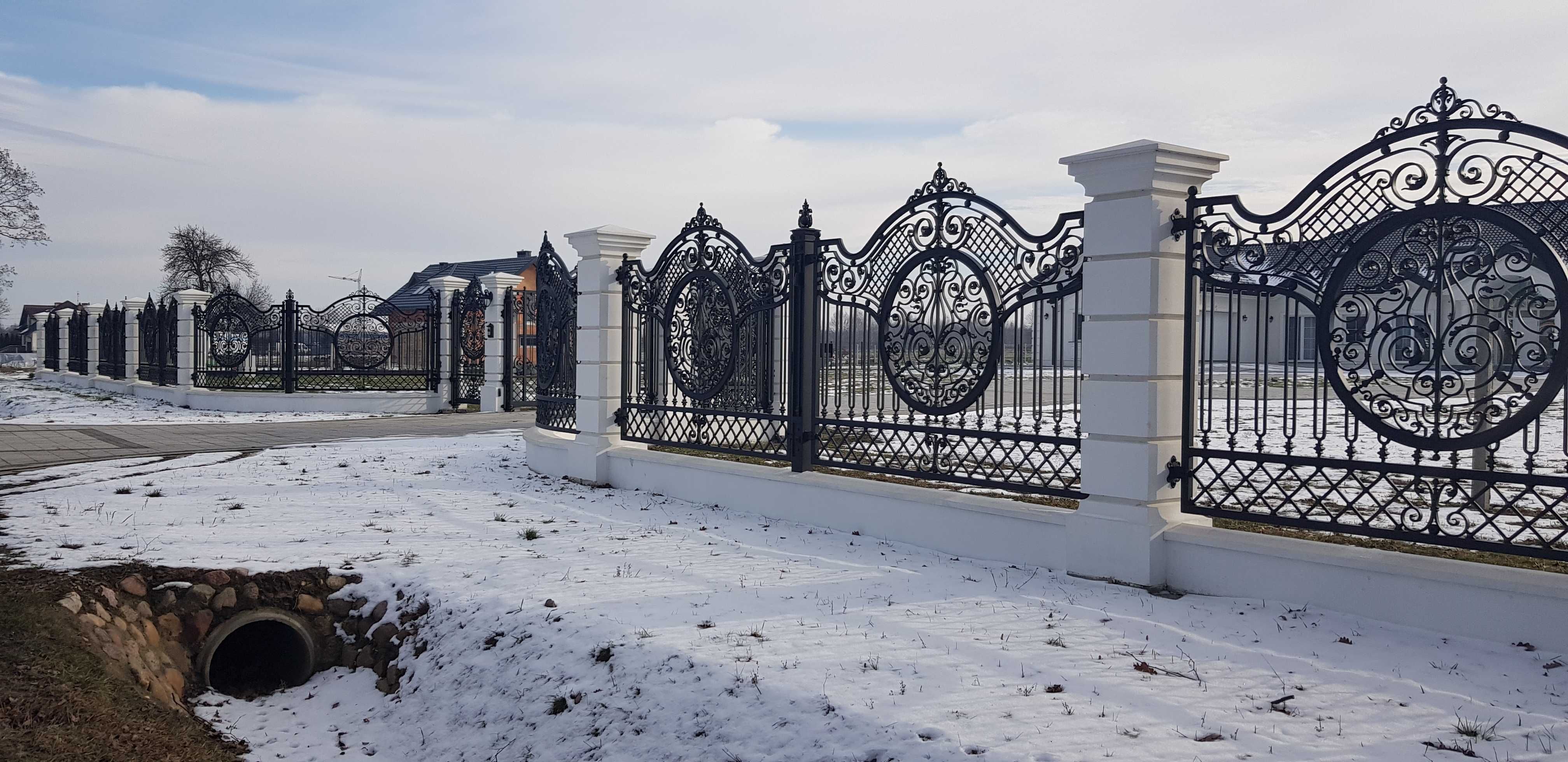 Ogrodzenia  Betonowe.Stylowe Pałacowe Cały Kraj Slupki .Podmurówki .