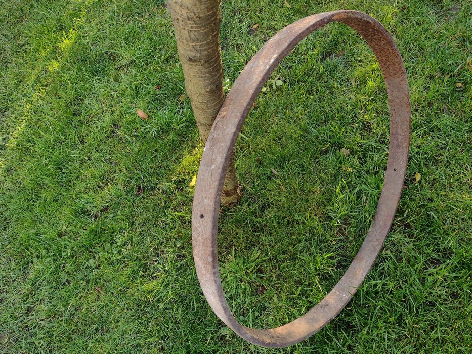 Obręcz metalowa pierścień koła żelaznego wozu