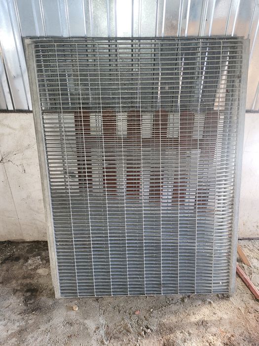 3 Kraty ocynkowane na kanał 100x140 cm – solidne!