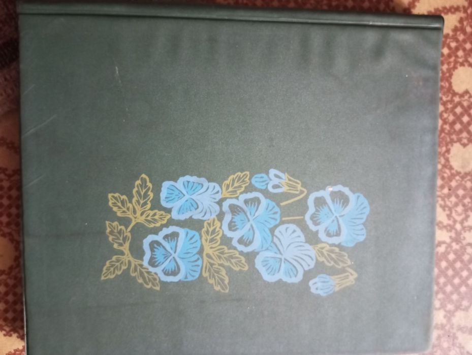 Альбом для фотографий   26 на 30 см