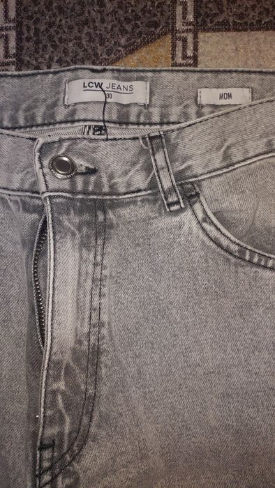 Джинси жіночі,30 розміру,ідеальний стан
