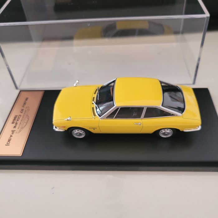Carro miniatura Isuzu