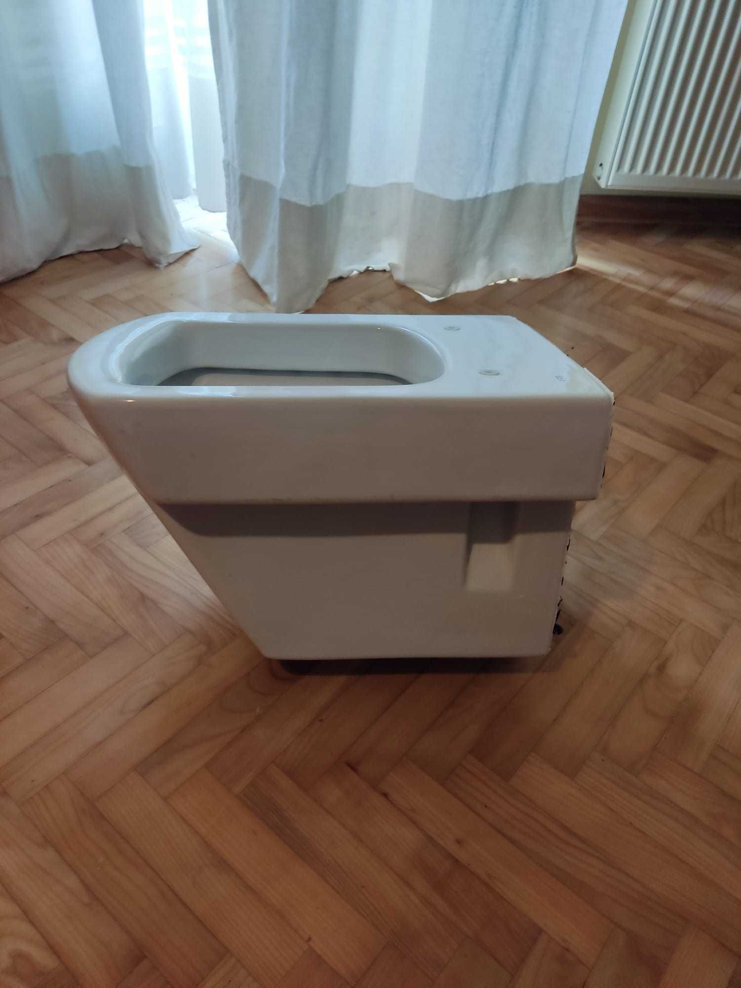Muszla klozetowa (a także prezent)