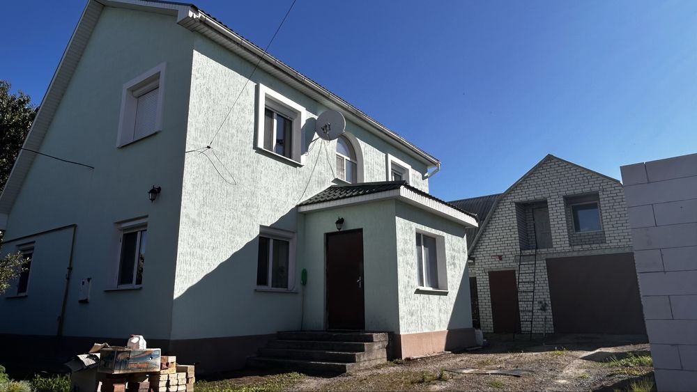 Продам будинок в передмісті Кременчука.