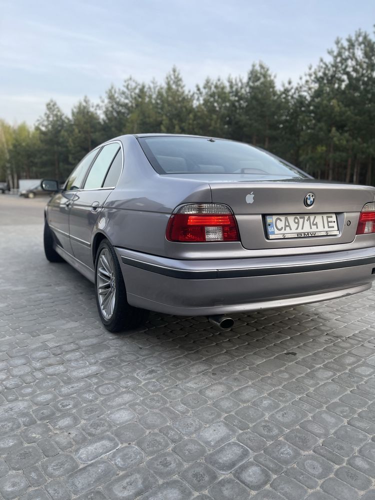 Продам BMW 5 series (e39)