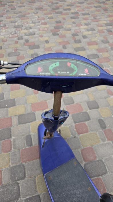 Електроскутер трьохколісний для дітей від 5  до 14 років