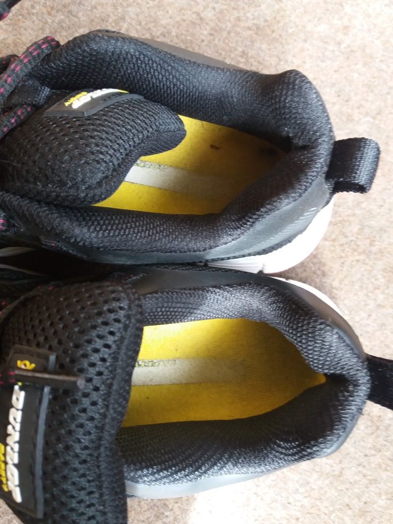 Buty robocze Dunlop 37,5 z metalowym czubkiem