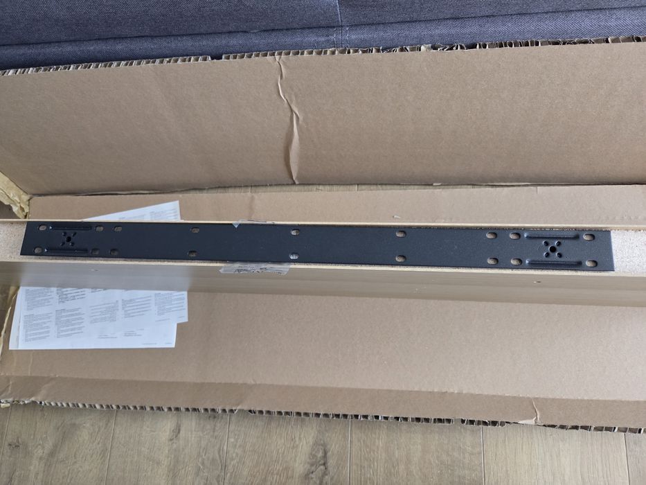 Półka IKEA Lack nowa z uszkodzeniem