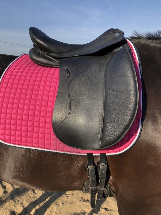 Sprzedam siodło ujeżdżeniowe