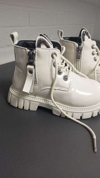 Черевики для дівчинки