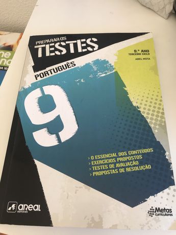 Livro de preparacao para testes de Portugues.