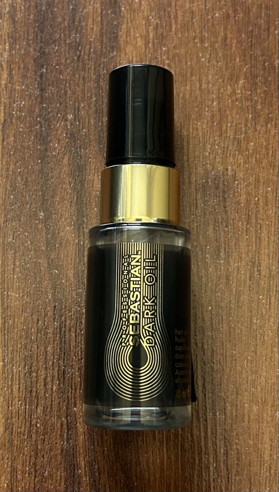 Óleo para cabelo Sebastian Dark Oil Professional