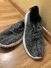 Кросівки Yeezy Adidas
