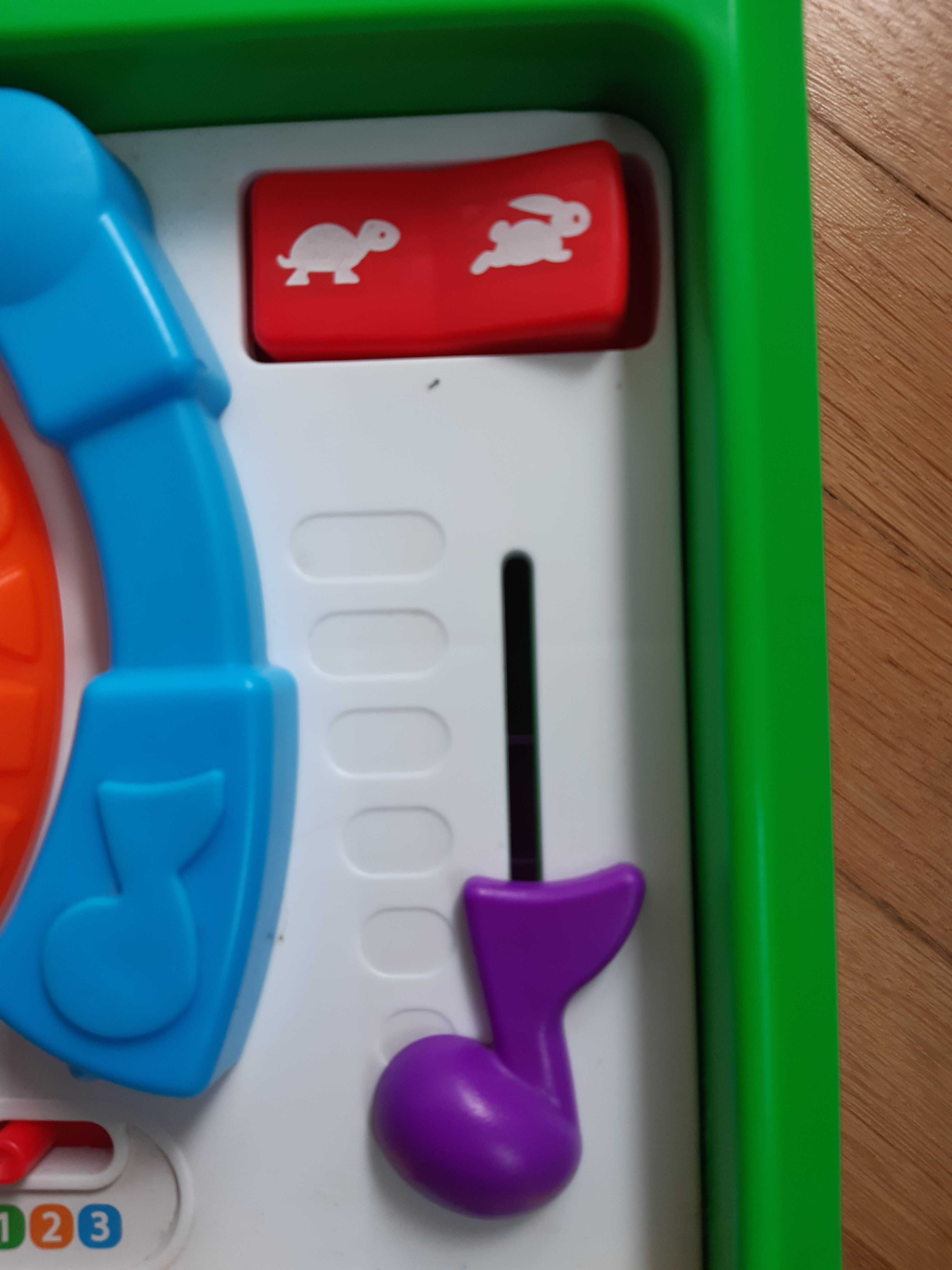 Gramofon Fisher Price muzyka