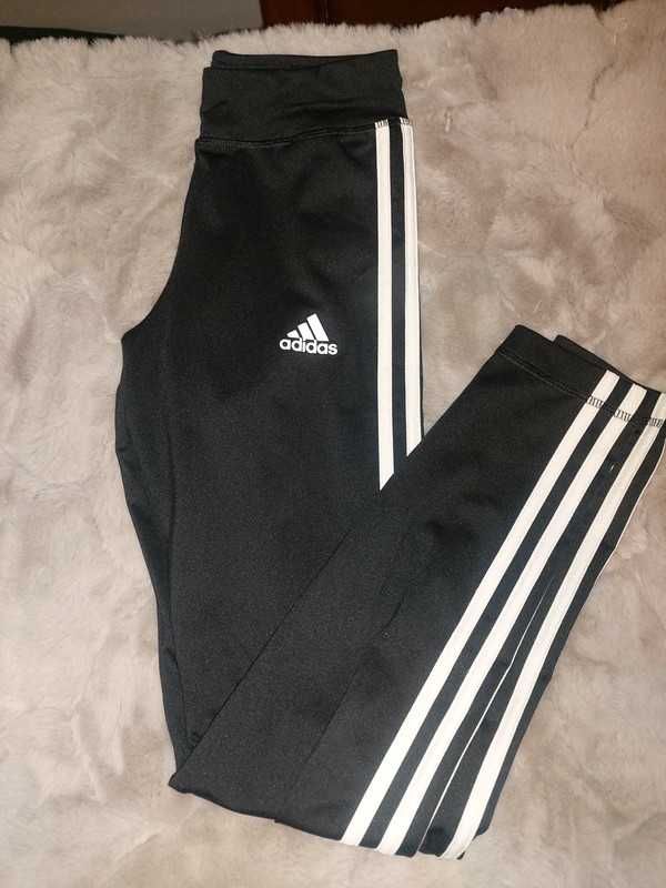 Leginsy sportowe Adidas 164