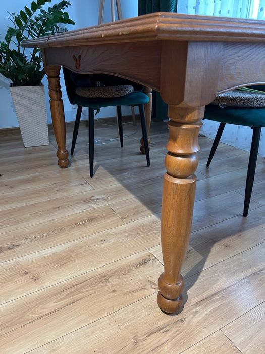 Sprzedam stół dębowy