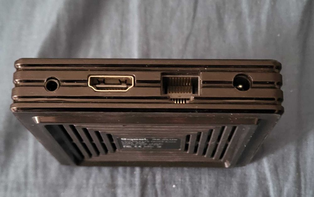 Android TV Box Bqeel R2 Plus