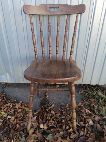 Krzesła drewniane patyczaki