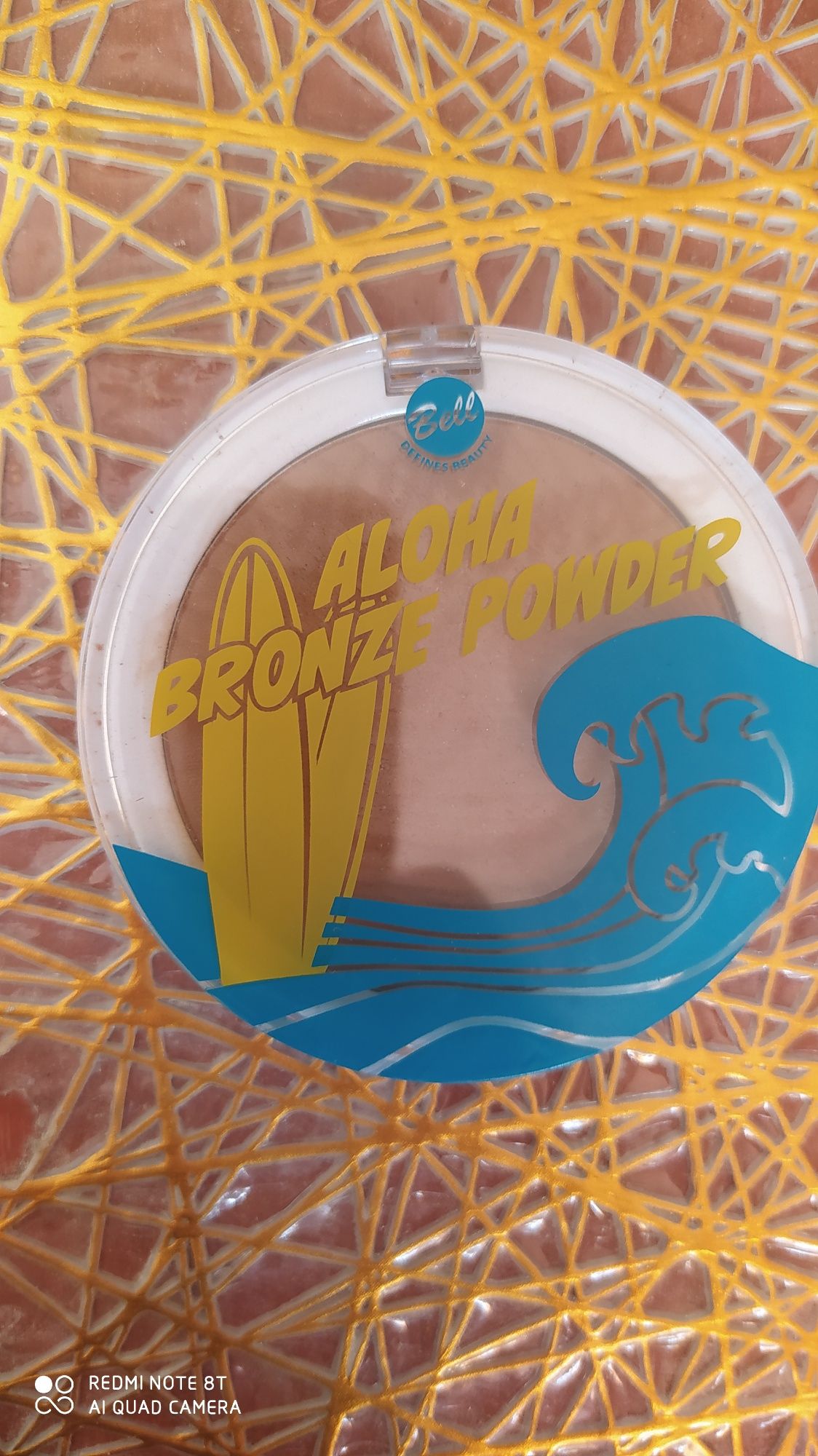 Bronzer do makijażu Aloha bronze powder Bell