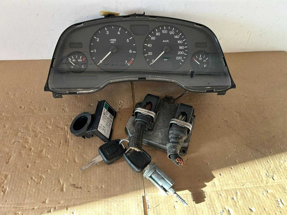 Zestaw startowy immo Opel Zafira A 1,8B 92kW 125KM 5WK9383 55,355,044