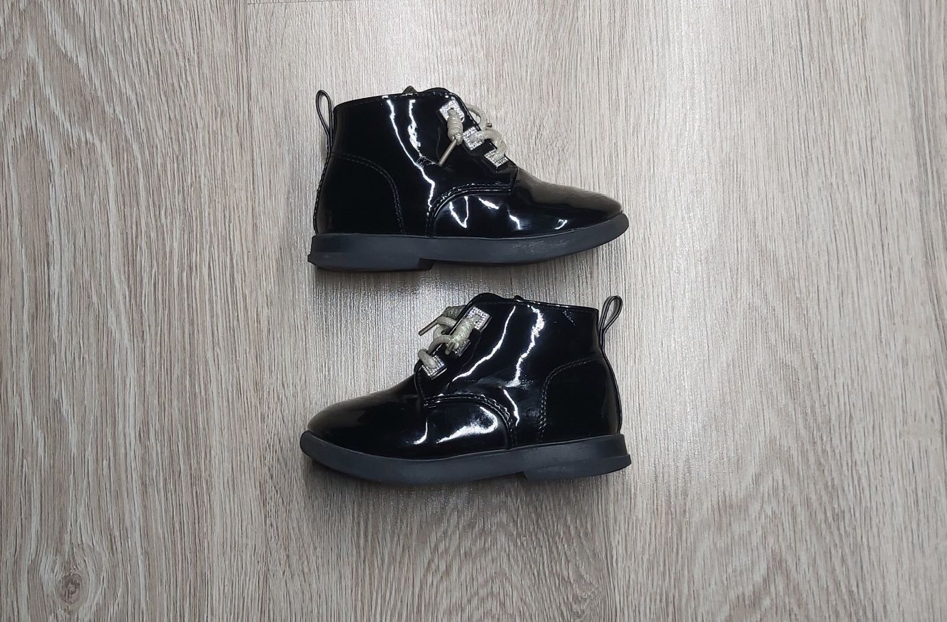 Born2be Botki lakierowane z diamencikami kozaczki eu 27 cm 16.5