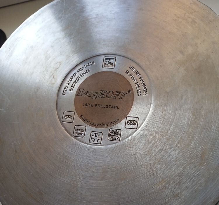 Посуда фирмы БЕРГОФ