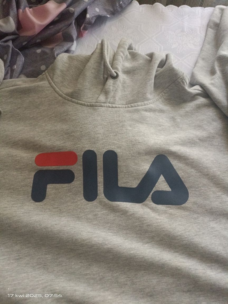 Sprzedam bluzę z kapturem Fila, nowa bez metki rozmiar M