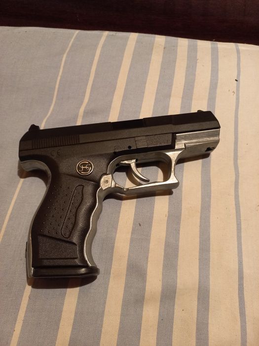 Детский пистолет , игрушка