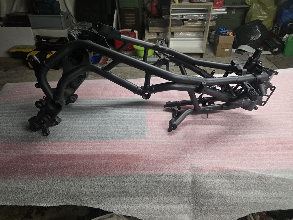 Rama Tiger 900 gt bez prawa rejestracji, prosta