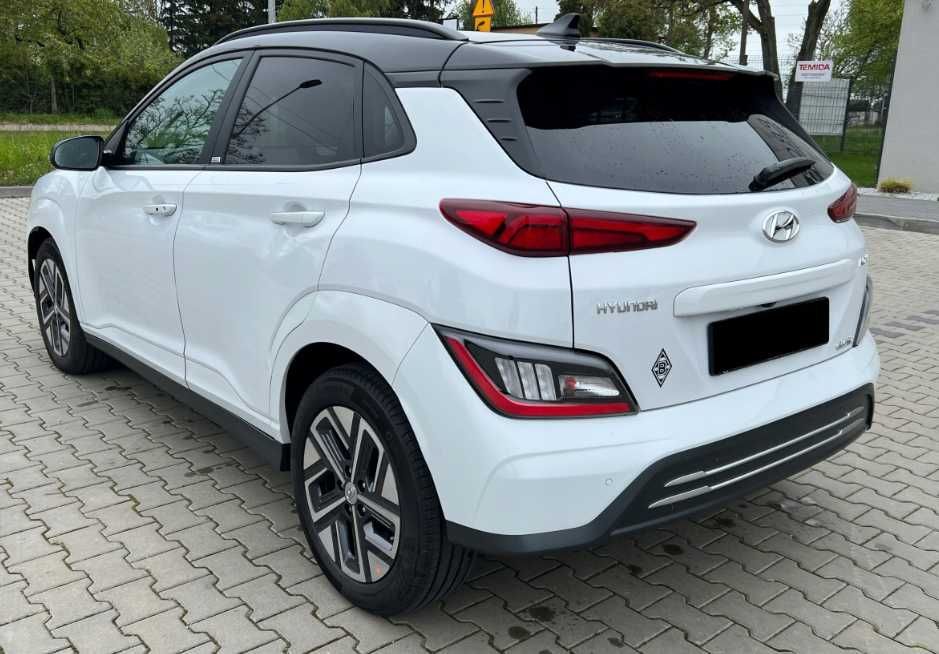 Hyundai Kona E електро бампер передній задній, б/у запчастини розборка