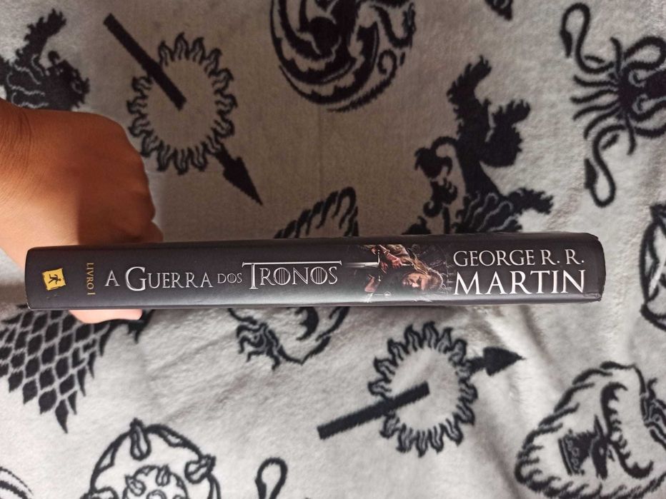 As Crónicas do Fogo e do Gelo - A Guerra dos Tronos