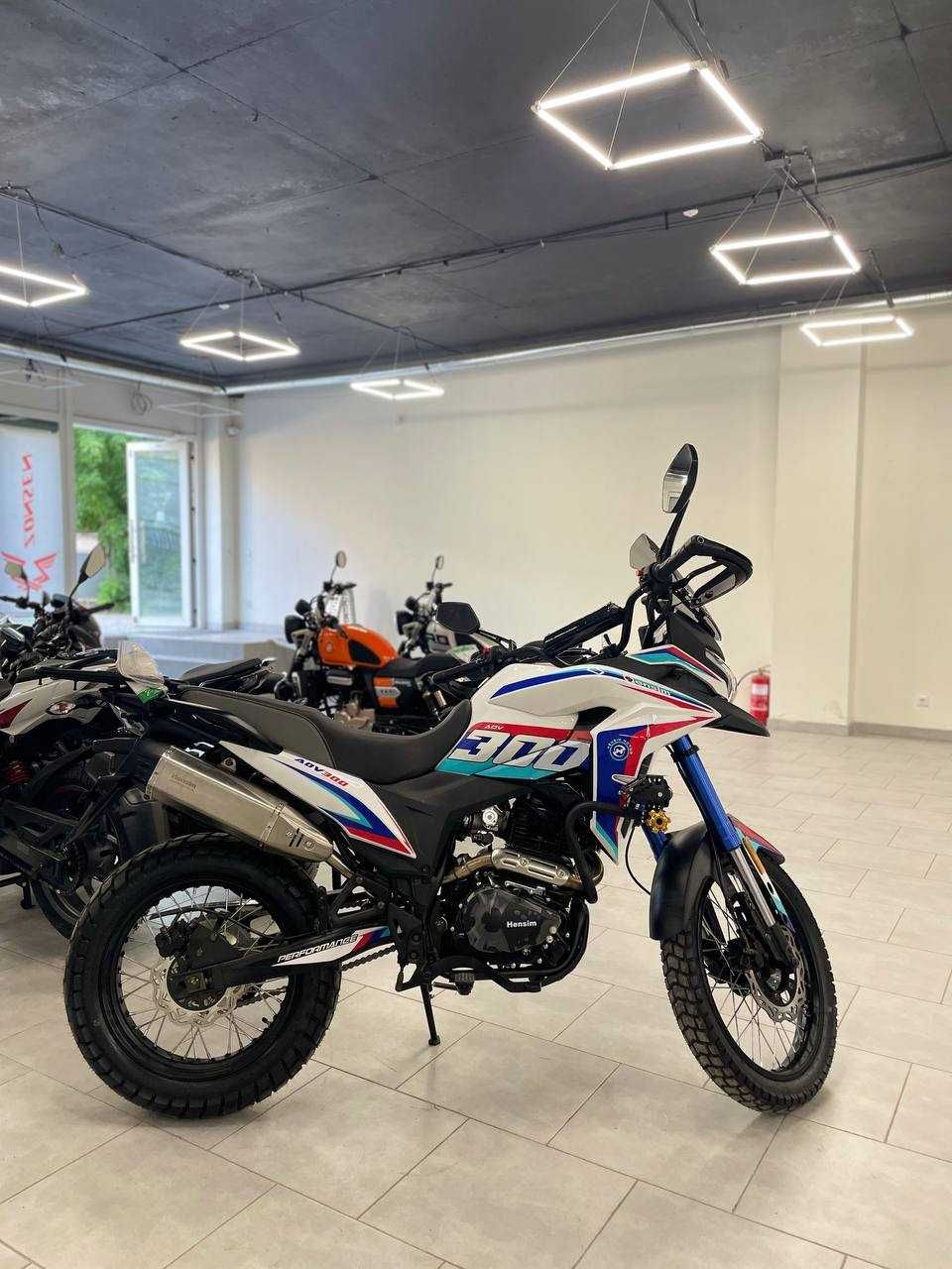 новий мотоцикл HENSIM ADV300 EFI в ARTMOTO Хмельницький