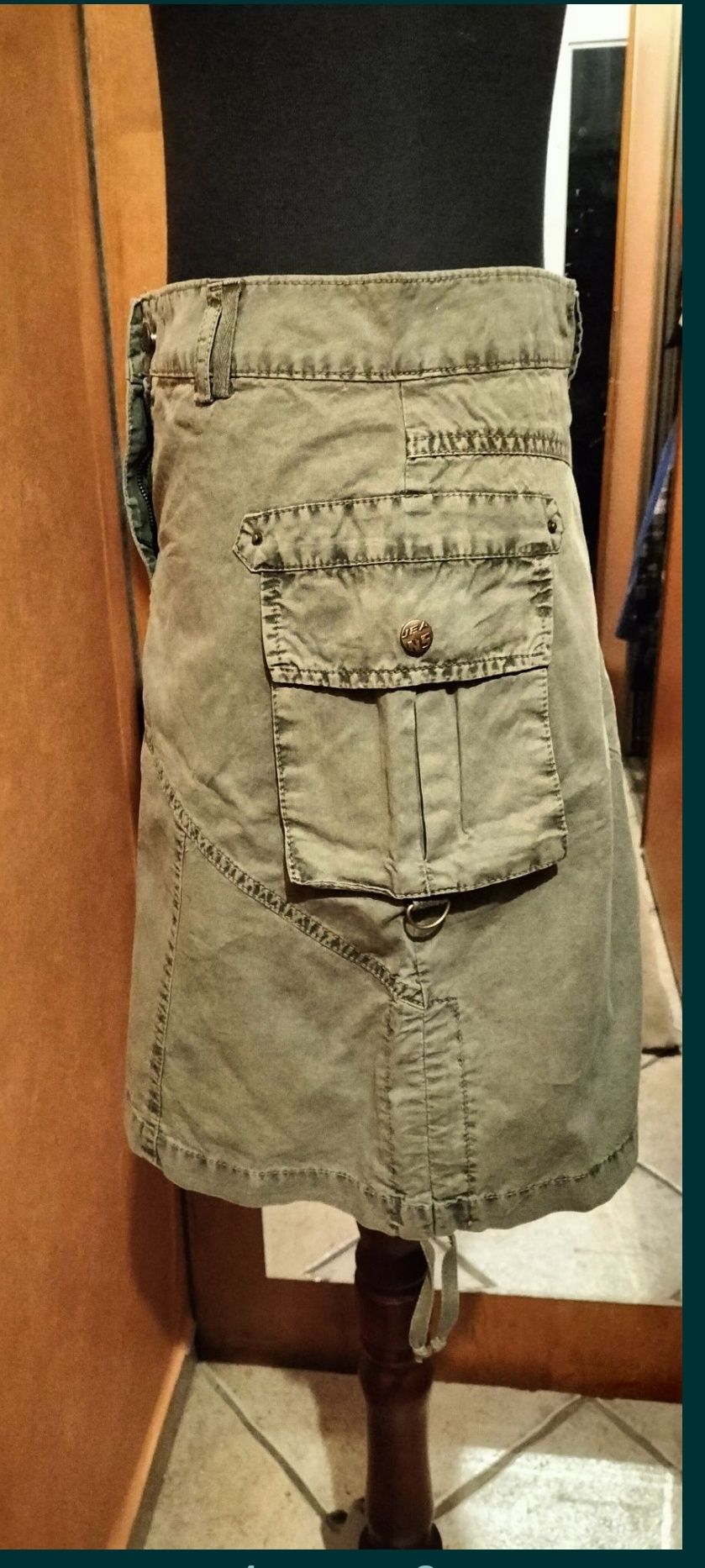 Sportowa spódnica spódniczka z kieszeniami drapowana khaki