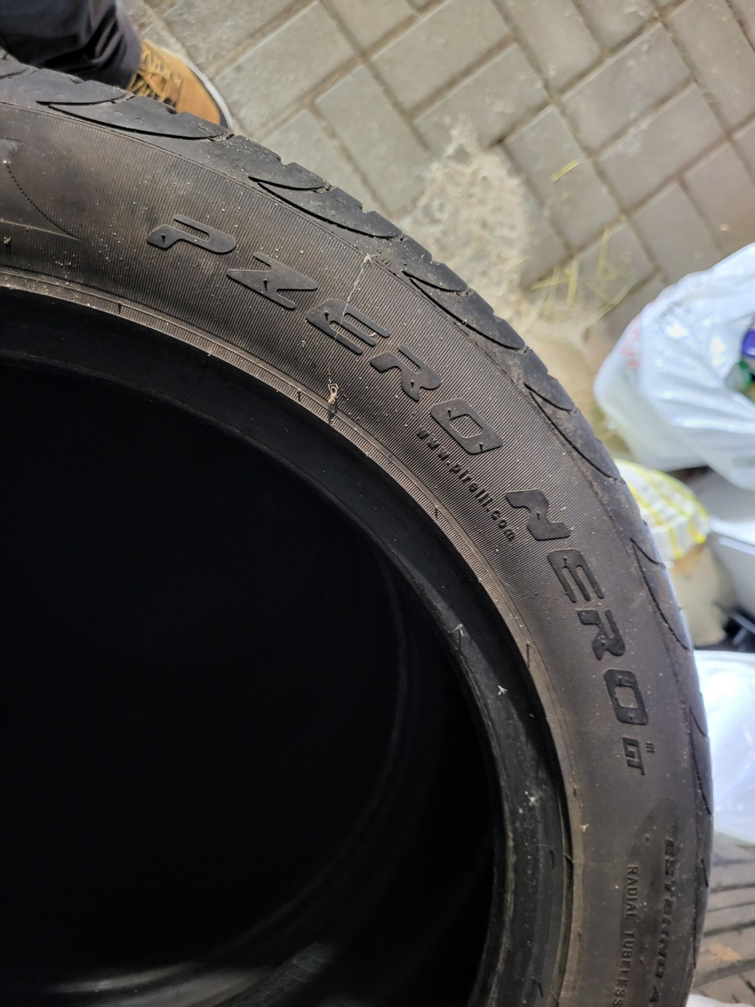 Opony Pirelli PZero komplet 215/50/17