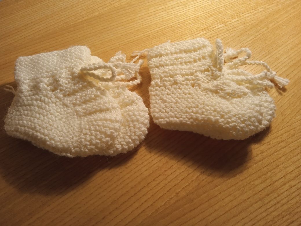 Sapatinhos de bebe/ carapins bebé