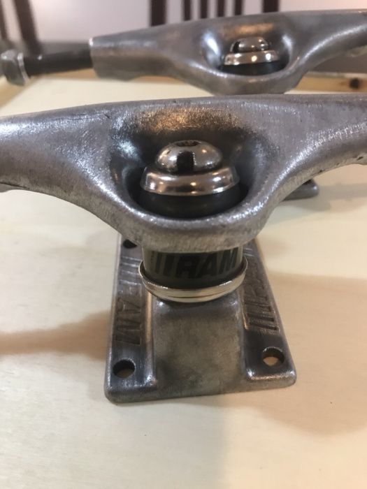 Skate Trucks RAM old school 139 (NOS)