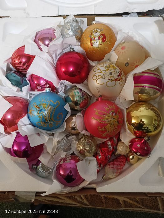 Игрушки на Новогоднюю ёлку