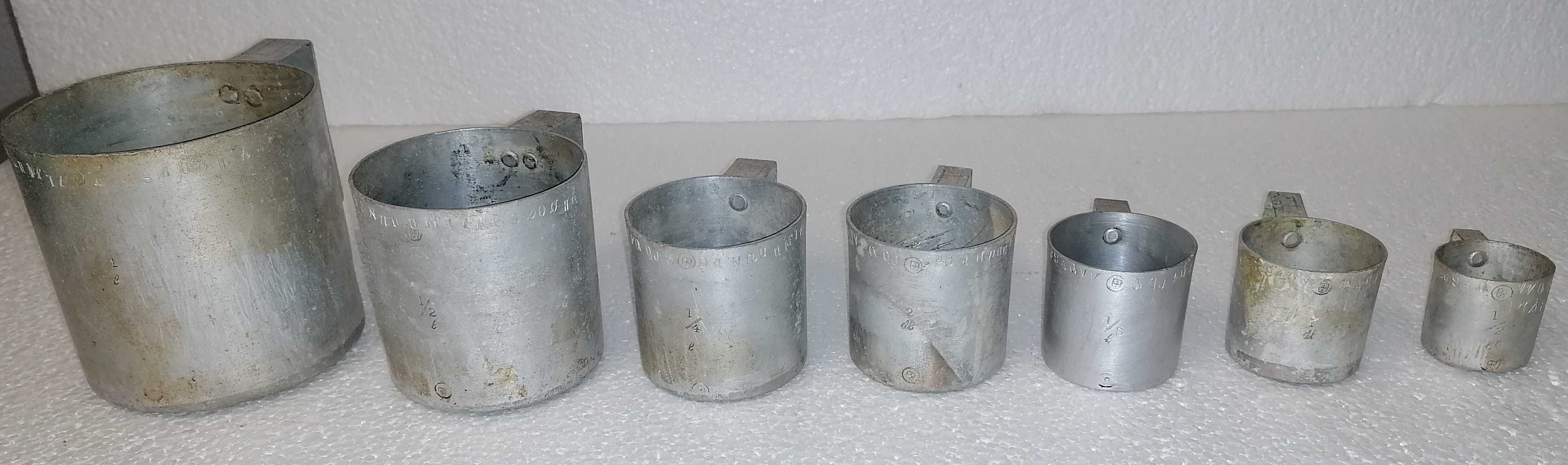 Copos de medidas para líquidos em alumínio, 7 un diferentes
