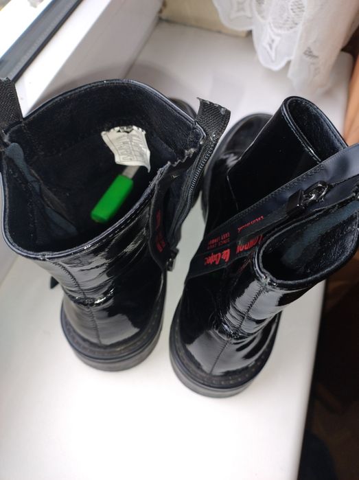 Buty Lakiery Lee Cooper nr 38 ładne, pęknięta podeszwa