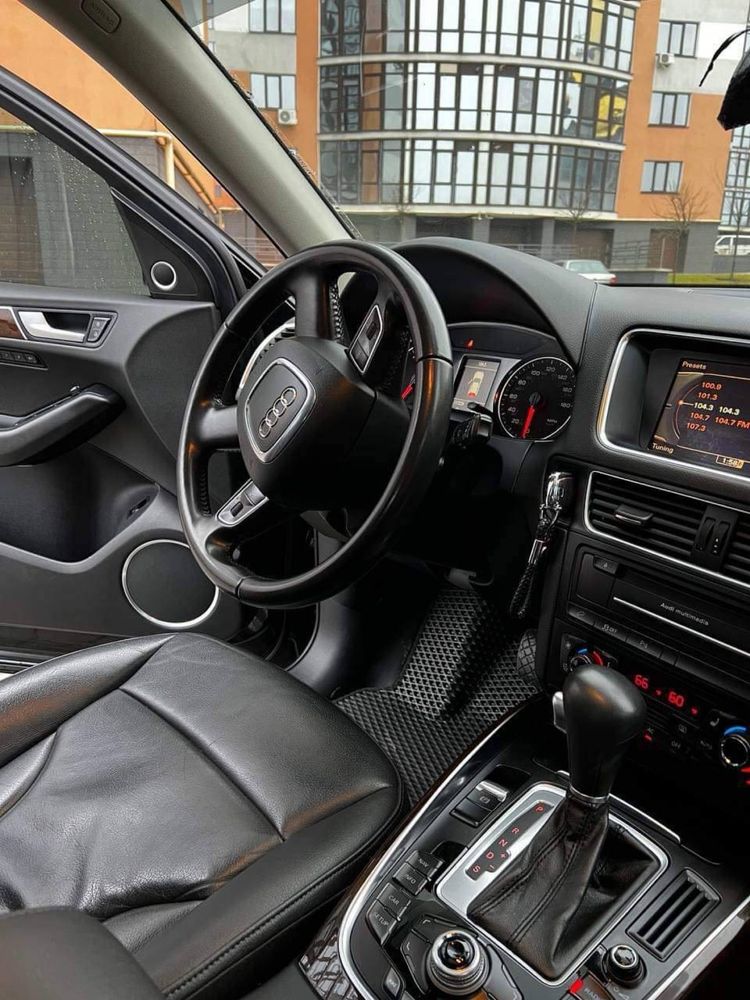 Audi Q5 2012 року