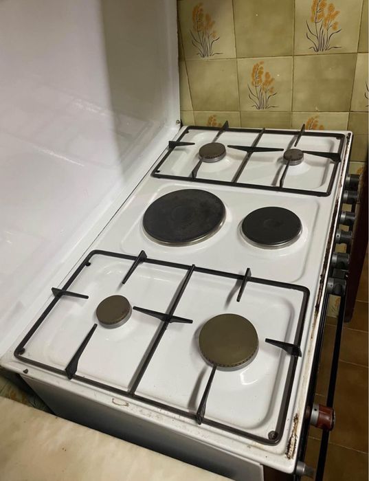 fogão a gás vintage da marca portugal