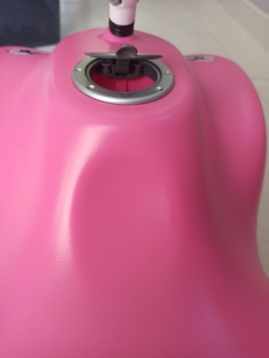 Big Jeździk New Bobby Car Hello Kitty Jeździk Odpychacz