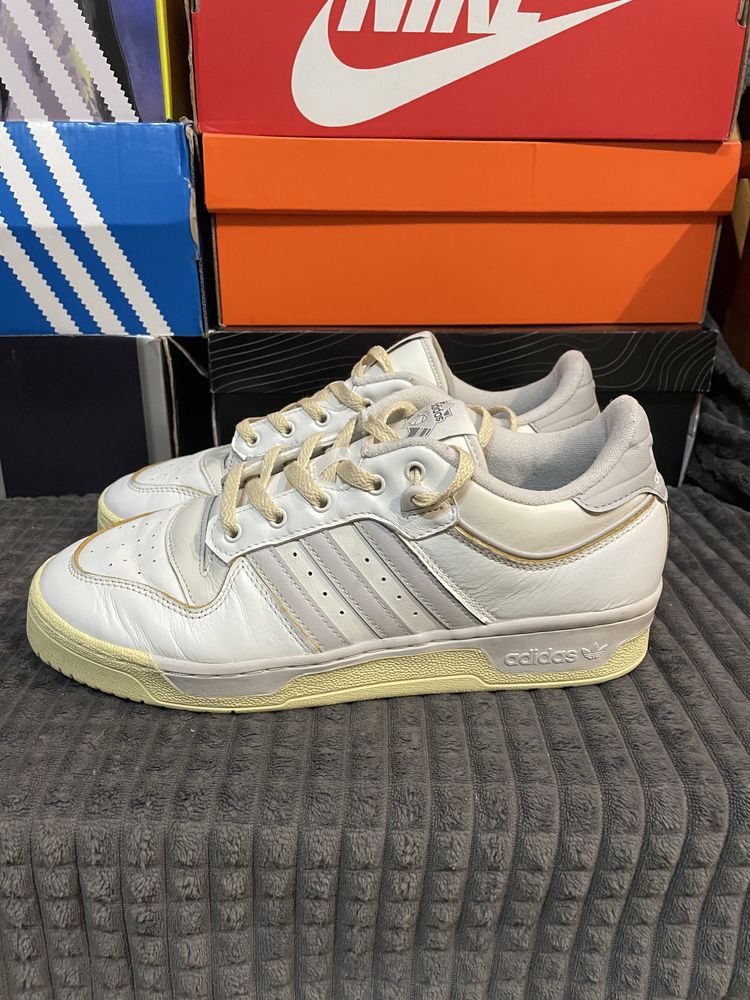 Чоловічі кросівки Adidas Rivalry Low 86 43(27,5см) оригінал