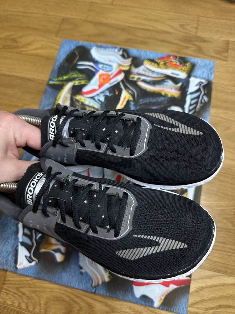 Brooks PureFlow 6 Black Розмір 41 (26 см по устільці)