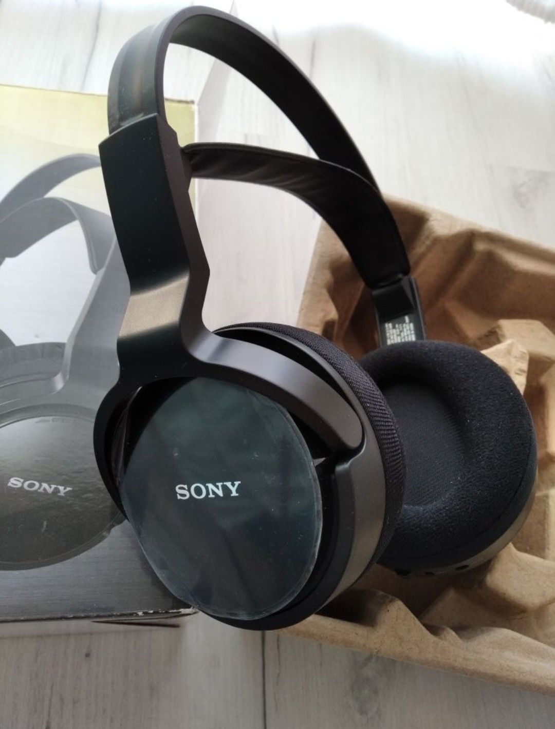 Słuchawki nauszne bezprzewodowe Sony MDR-RF811RK