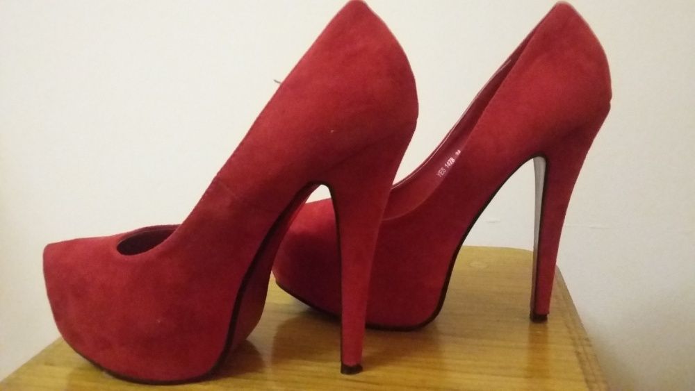 Продам туфлі у відмінному стані