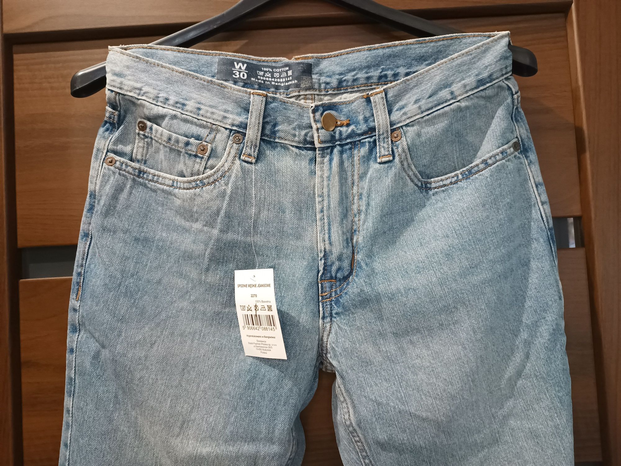 Nowe spodnie dżinsowe męskie r.S