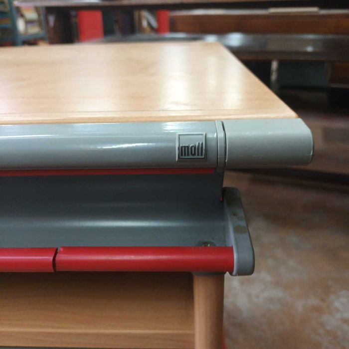 Secretária / Estirador com altura regulável