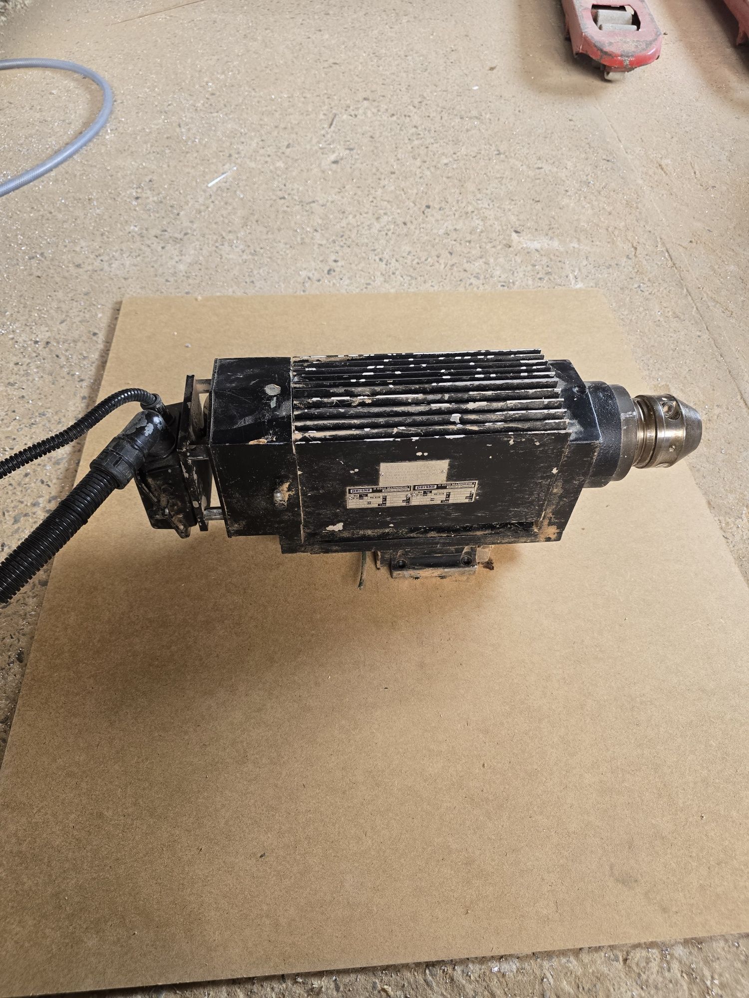 Silnik Perske D6800 KR SV 51.14-2d