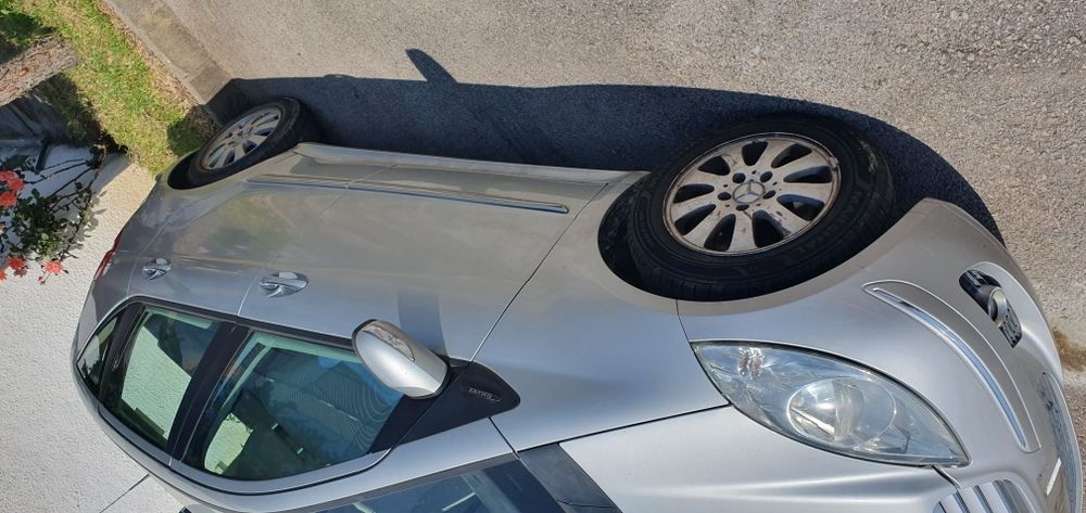 Mercedes A150 (peças)